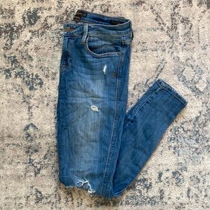 Genetic Denim light wash ripped skinny jean size 27